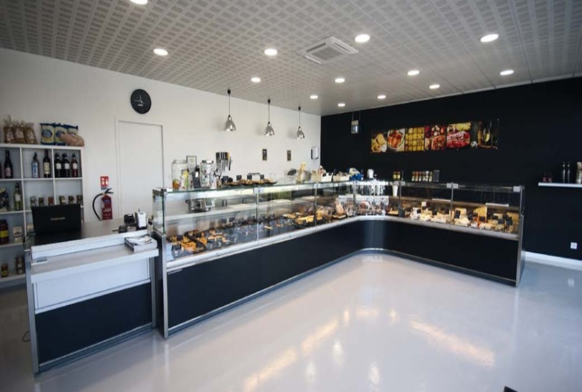 vitrine-réfrigérée-enixe-lounge-81900-1280